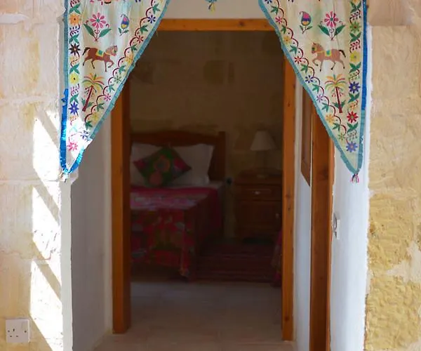 Konukevi Shanti Ghar Gozo 3*