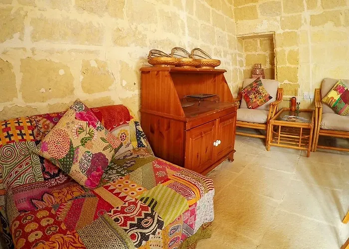 Shanti Ghar Gozo 3*